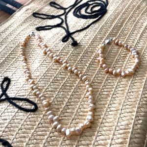 100% real freshwater pearl chokers and bracelets